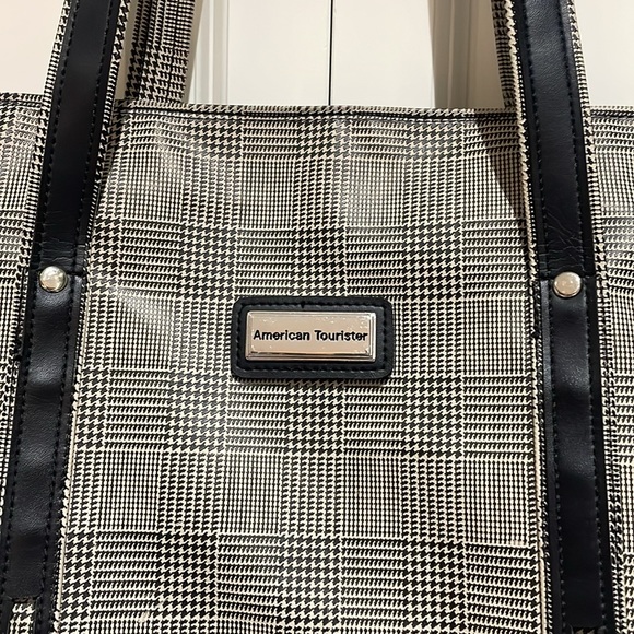 Vintage American Tourister Tote - Picture 3 of 10